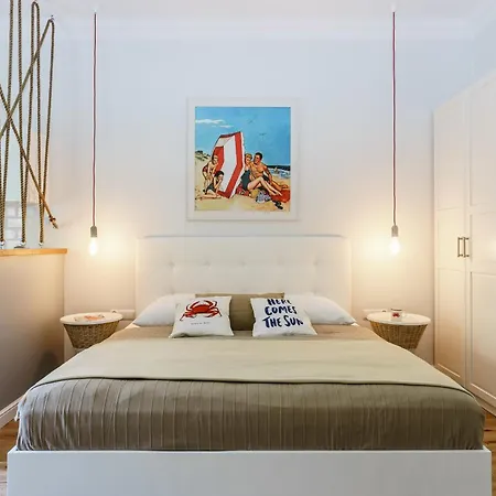 Sanhaus Apartment