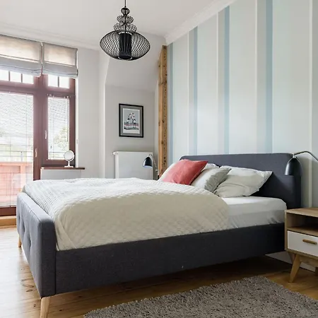 Sanhaus Apartment