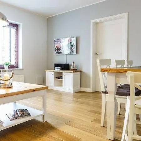 Apartment Sanhaus - Ul Haffnera I Okolice - 3-5 Minut Od Plazy I Deptaka Zoppot